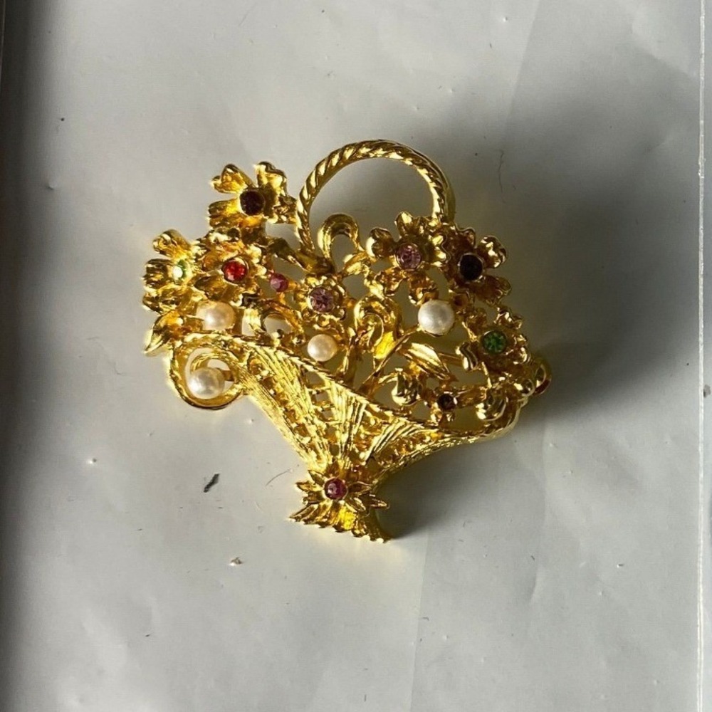Vintage Gold Tone‎ Flower Basket Brooch Multi-Color Rhinestone Faux Pearl Pin